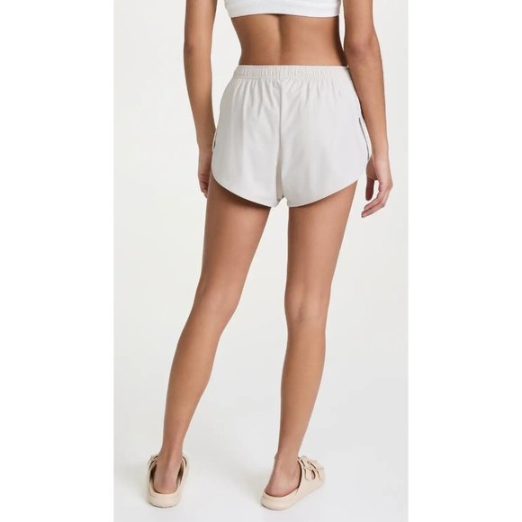 ALL ACCESS Run Shorts in Silver Cloud - NWT - Size Large - Picture 2 of 5